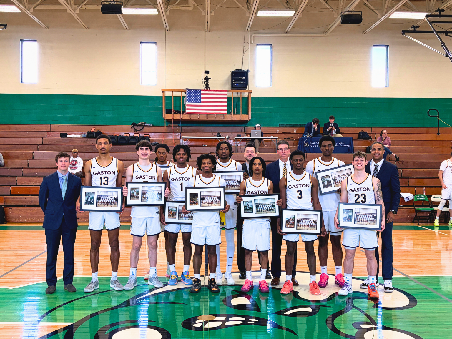 Gaston College basketball clinches first conference title since 1972 on "Sophomore Day"