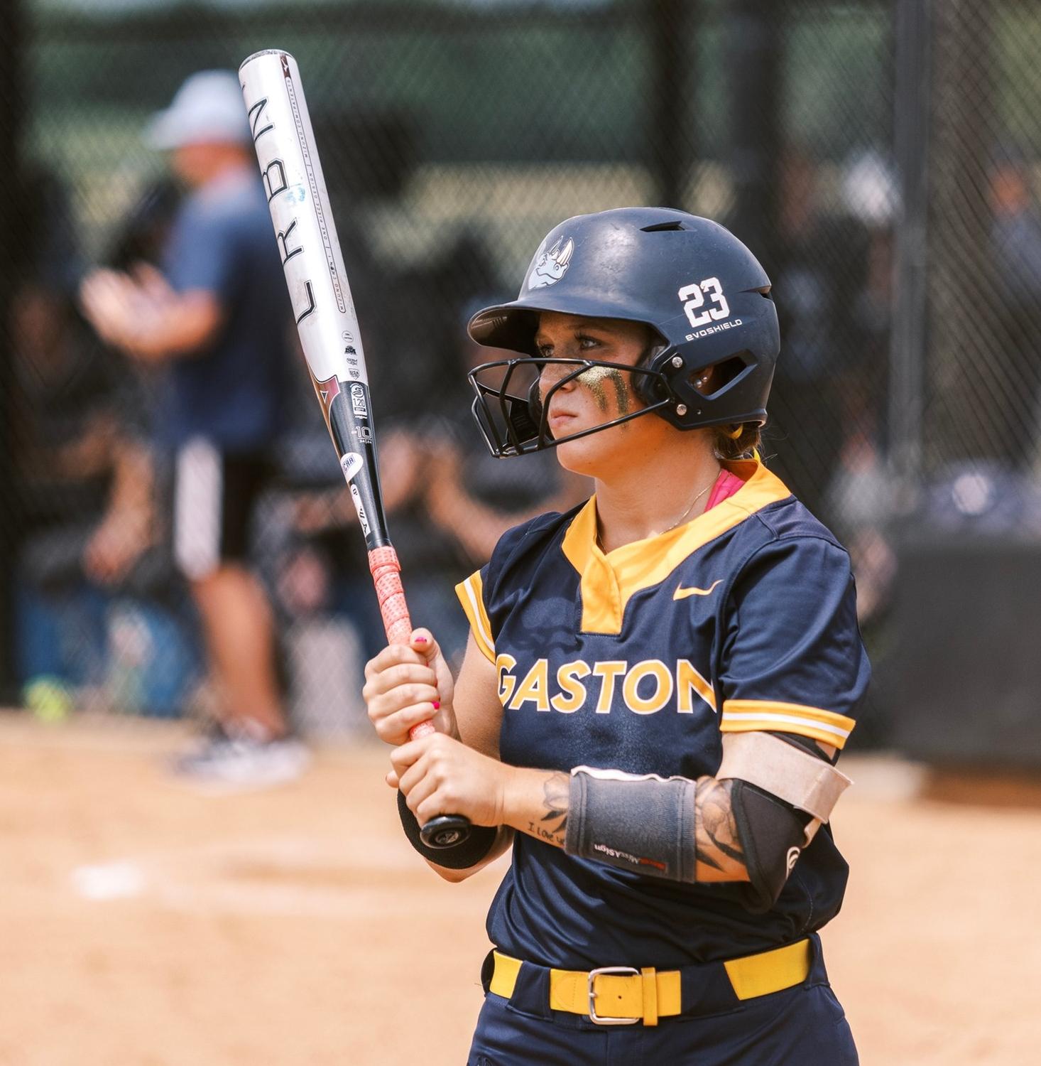 Gaston College freshman outfielder gets Rawlings Gold Glove Award